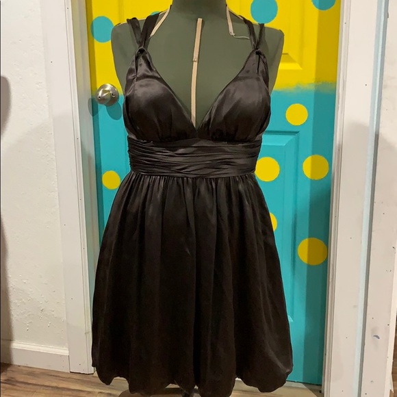 Arden B Dresses & Skirts - ❣️Price Firm❣️Adorable silk dress from Arden B.